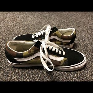 Camouflage Vans